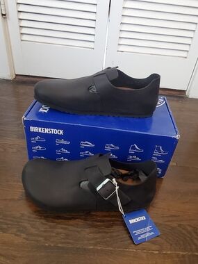 Birkenstock Men’s Black Slip-On Leather Clogs with Buckle